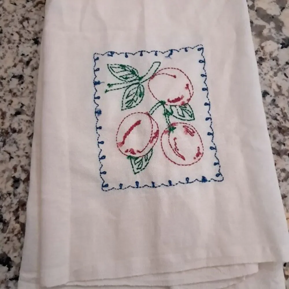 Vintage Embroidered‎ towel cherry plum nectarine peach fruit floral Tea flour